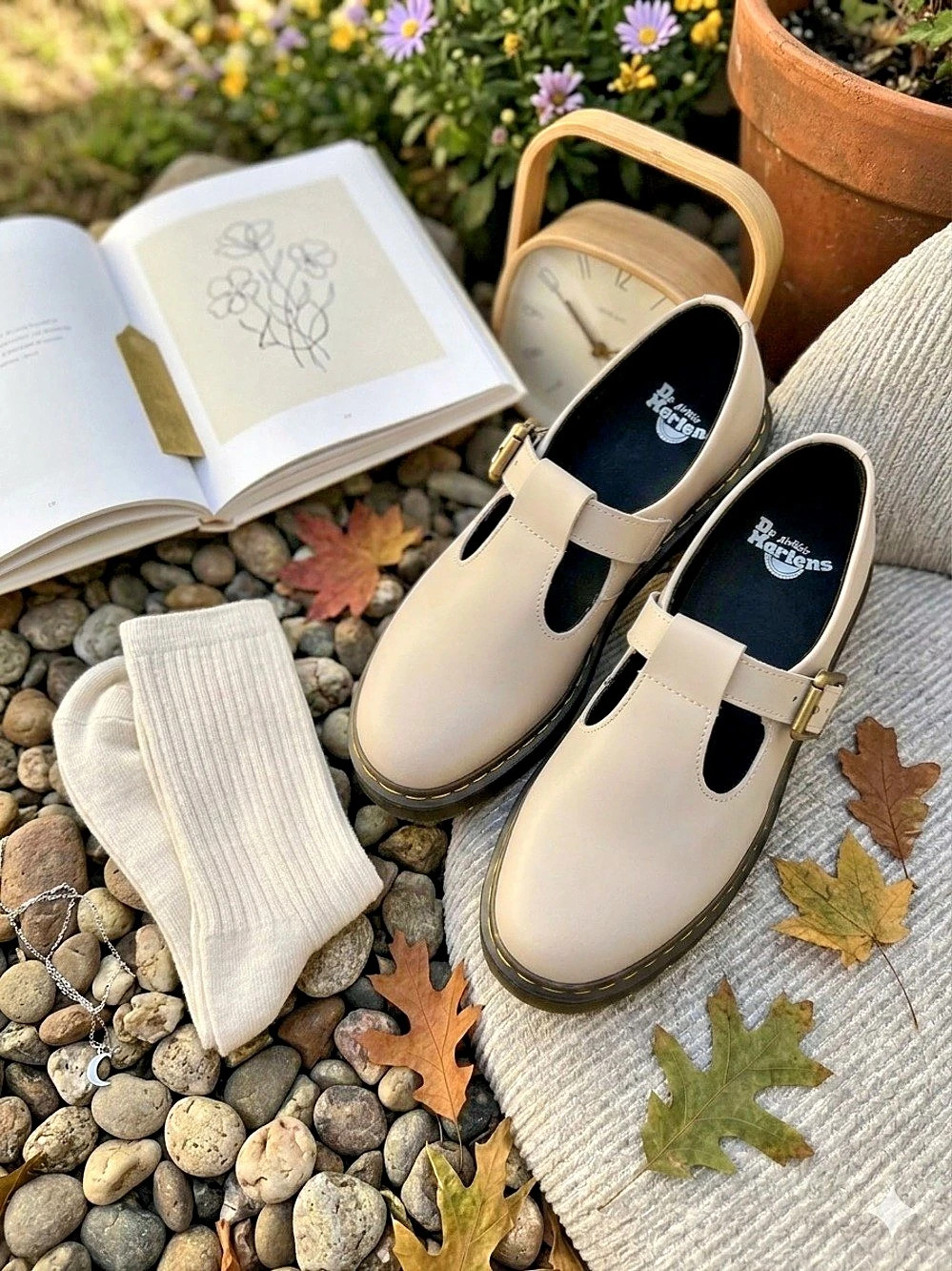 Dr. Martens Zavala MJ Mary Jane Beige Shoes US 9